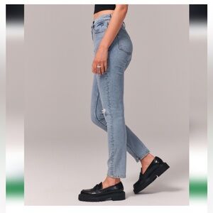 Abercrombie & Fitch medium wash skinny jean
